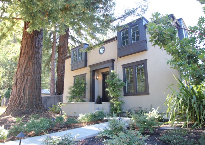 Houses Near Fantastic Location in Mill Valley