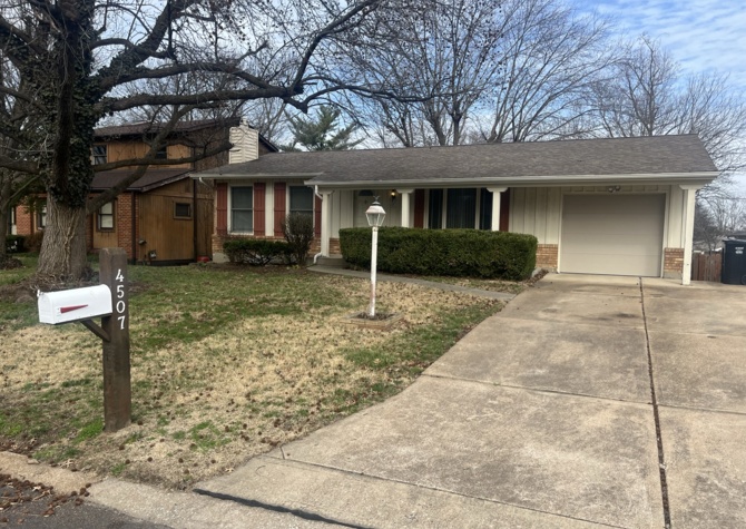 Houses Near 3 bedroom for immediate move in STL MO