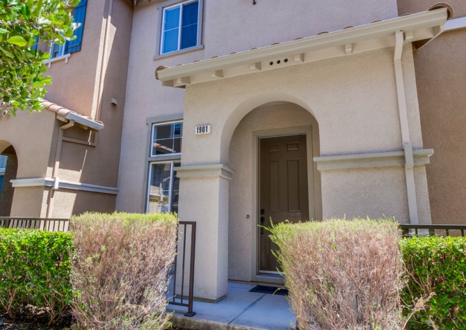 Houses Near Rivermark Townhouse in Gated Community AVAILABLE NOW!