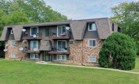 Apartments Near Illinois Lindenwood Drive 4316 for Illinois Students in , IL