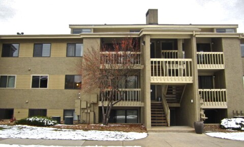 Apartments Near Montessori Education Center of the Rockies Spacious One Bedroom Condo At The Seasons In South Boulder! for Montessori Education Center of the Rockies Students in Boulder, CO