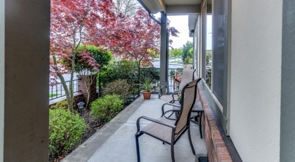 Beautiful Two Bedroom Town Home with Tons of Upgrades in the Villebois Community in Wilsonville