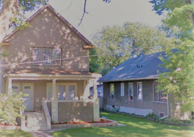 Houses Near Quiet 2Bed/1Bath in Fargo!! Available NOW