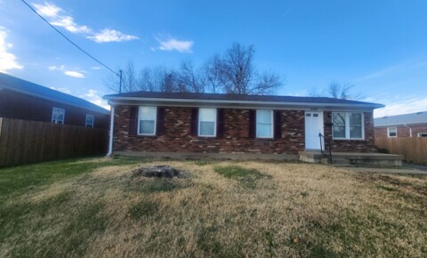 Houses Near Spalding Renovated 4 bedroom 1.5 bath home with fresh paint, new kitchen, new flooring, and basement for storage for Spalding University Students in Louisville, KY