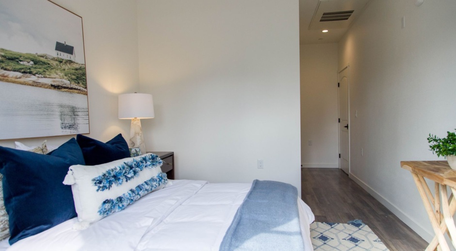 2 Bedroom Available Now! Granada Floorplan