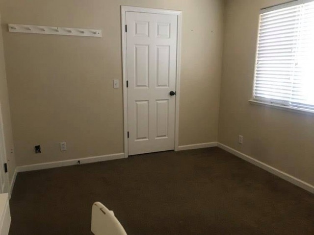 $1000 single unfurnished bedroom in Central Davis