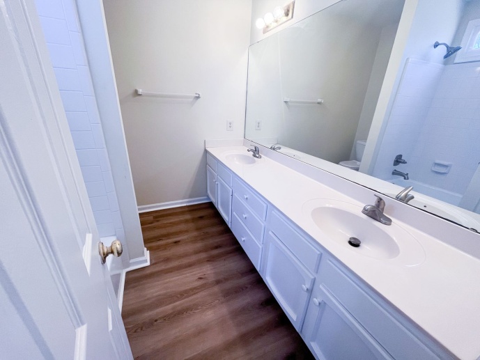Greensboro 3 Bedroom, 2 Bathroom Single Family Home Located in Cul-De-Sac