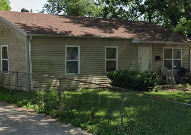 Houses Near Newly Remodeled 3 Bedroom Home in Cahokia