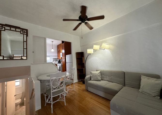 Houses Near Charming 2 Bed/1 Bath fully furnished Split Level Apartment: Your Dream Home Awaits!