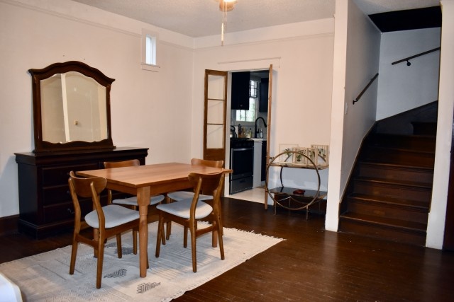 Furnished Private Cottage Close to Streetcar
