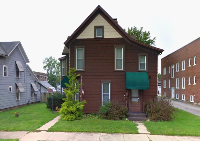 Houses Near 409 W Mulberry St # 1