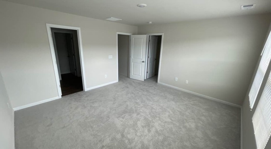 Room in 4 Bedroom Townhome at Castle Nook Dr