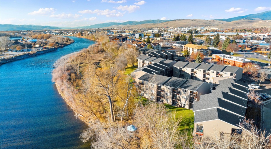 1B / 1B Apartment on the Clark Fork River!