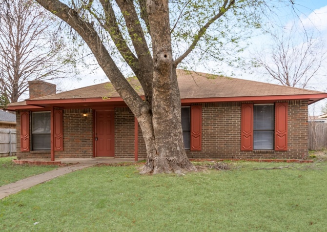 Houses Near Adorable 3 bedroom home.  Garland ISD