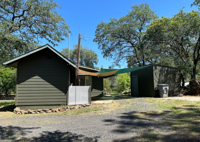 Houses Near 166 Gold Ave., Oroville - Furnished
