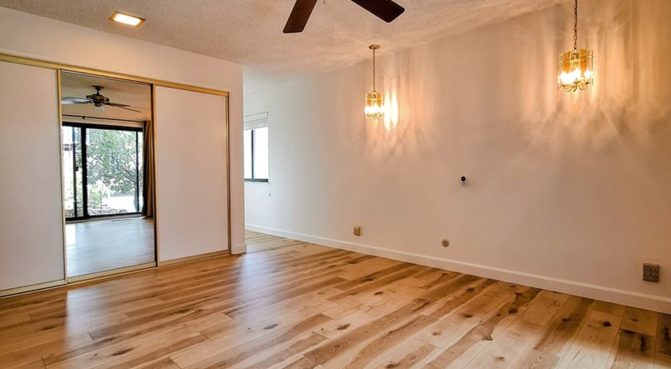 Beautifully Remodeled 4bd House With Pool & Attached Garage