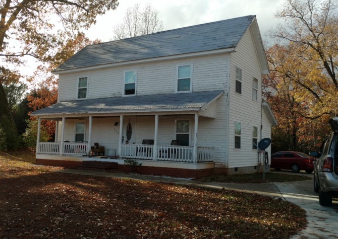 Houses Near Campbello 4 bd 2.5 bath Historic Farmhouse for Rent $1495/month