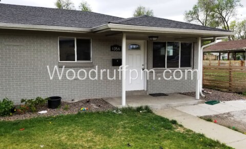 Houses Near Regis 3 Bed / 1 Bath Duplex with W/D, Refrigerator, Stove & Dishwasher for Regis University Students in Denver, CO