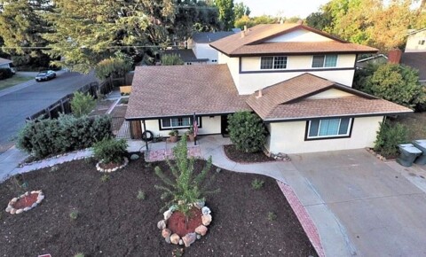 Houses Near Sac State 4 bedrooms and 2.0 bathrooms. for Sacramento State Students in Sacramento, CA