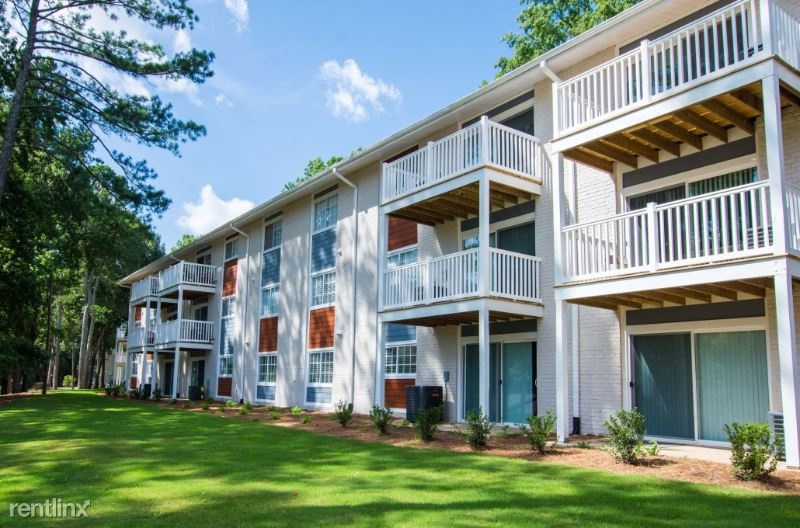 Southern Pines Apartments