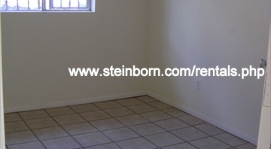 $500 off first months rent!!! Nice Home in Historic Downtown with Shared yard! 