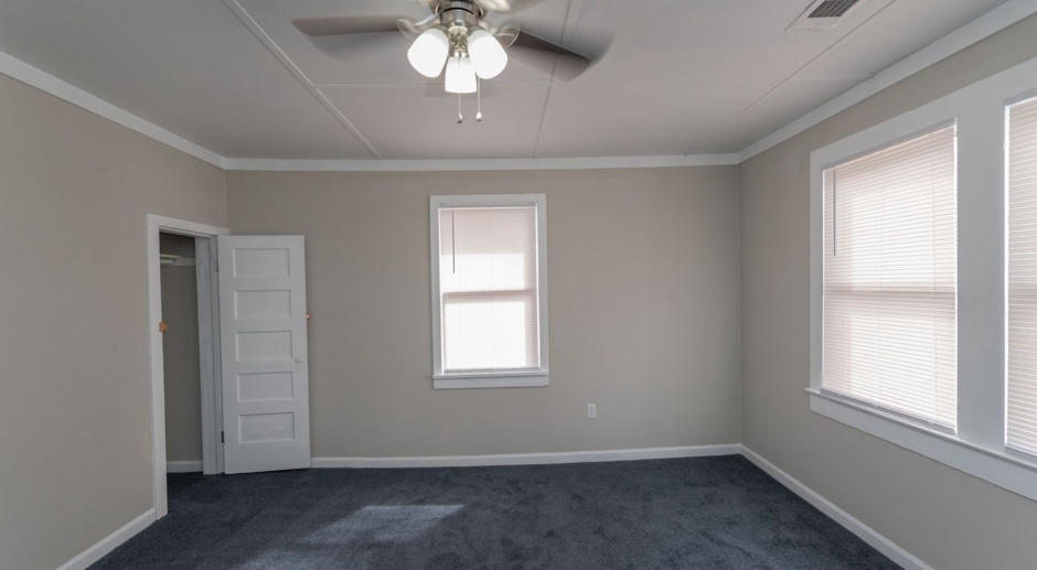 $895 - Updated 1 bed/bath single-family cottage for rent in Harrisburg, with a Large Back Yard. Brand-new appliances will be installed upon move-in: Range, Refrigerator