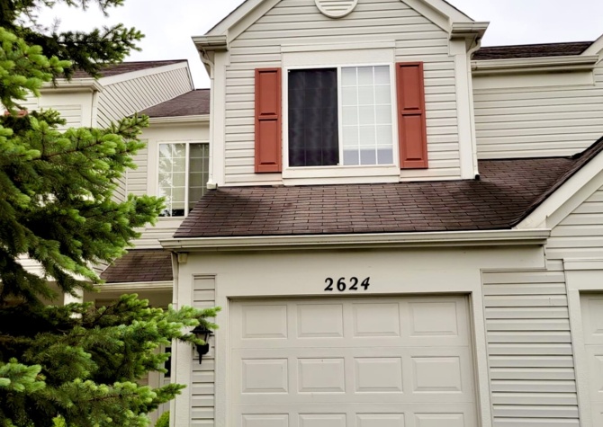 Houses Near 2 Bed/2.1Bath townhome for Rent  in Naperville!