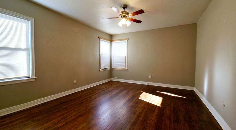 PRE-LEASING FOR A SUMMER MOVE-IN: Large 5 Bedroom 3 Bathroom in Tech Terrace