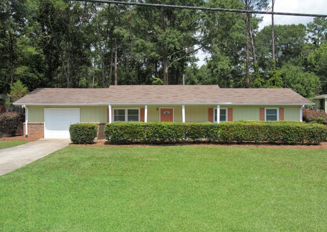 Houses Near Beautiful 3 Bedroom, 2 Full Bath Ranch Style Home in Stone Mountain.