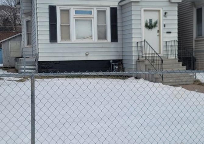 Houses Near Duluth, MN - 5 bed - 2 bath - Single Family Home