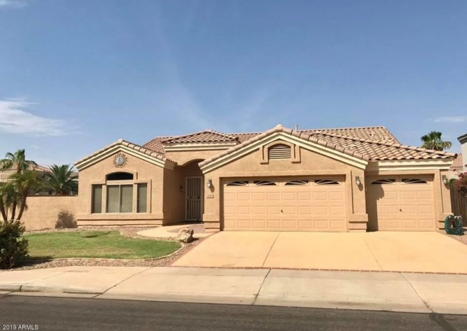Houses Near MESA 4 BEDROOM  - FRESH AND CLEAN! 
