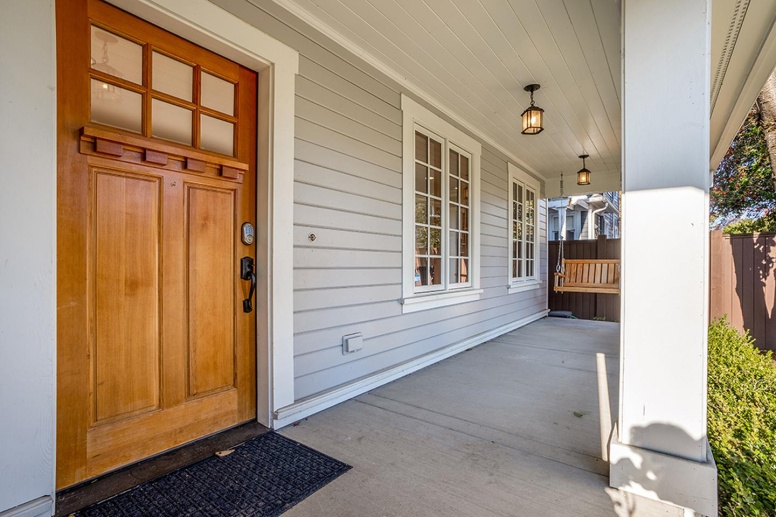 Custom Westmoreland home minutes from Sellwood