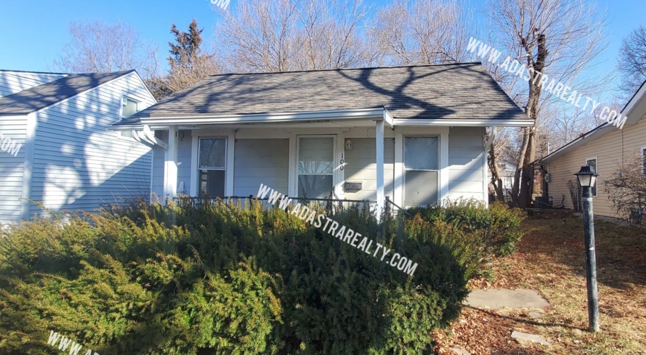 Charming 2 Bedroom Bungalow in WALDO-Available in APRIL!!