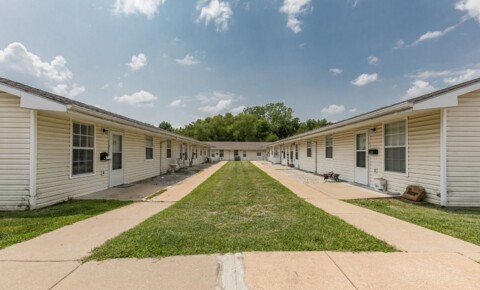 Apartments Near Carthage R9 School District-Carthage Technical Center Moritz Place II - 55+ Community for Carthage R9 School District-Carthage Technical Center Students in Carthage, MO