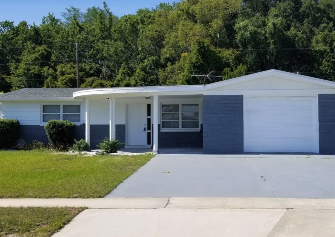 Houses Near  Updated 2/1.5/1 Located in Holiday, FL!