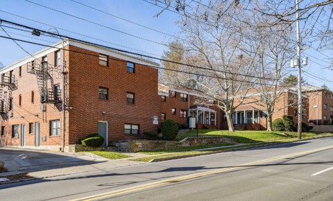 Apartments Near William Paterson Carrich Holding Co., LLC for William Paterson University of New Jersey Students in Wayne, NJ