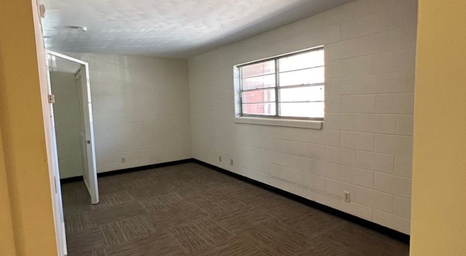 Sunset Apartments For Lease-Last month rent free SPECIAL