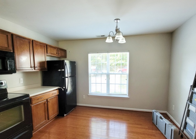Houses Near 3215 Ivey Wood, Durham: Great location! Open layout!