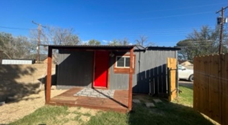 For Lease - 1106 W 14th - Odessa, TX