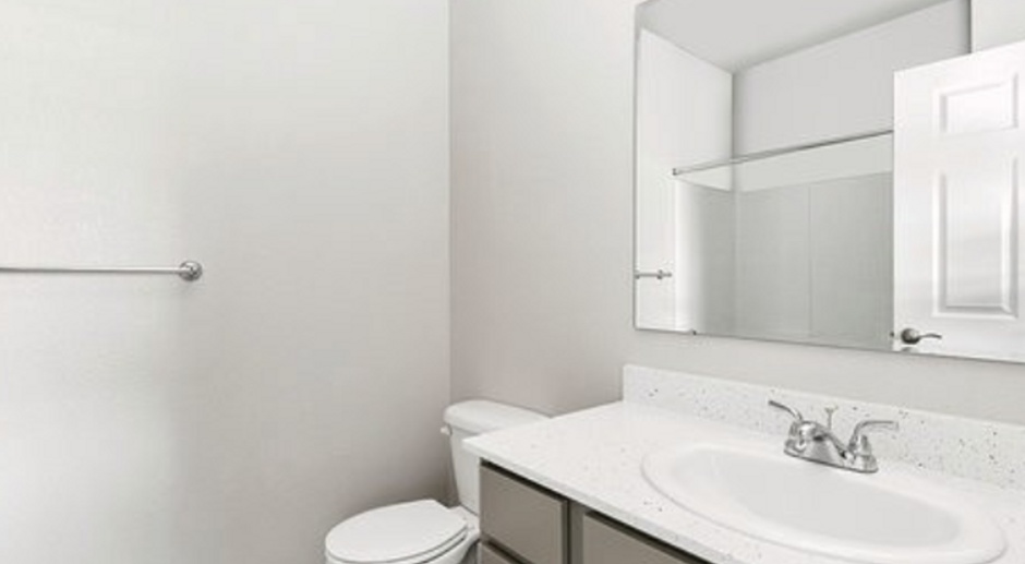 Modern Elegance Awaits: 2-Bed, 2-Bath Apartment with Stylish Amenities