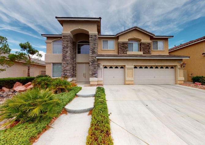 Houses Near 5 Bedroom in Rhodes Ranch Golf Course Community 