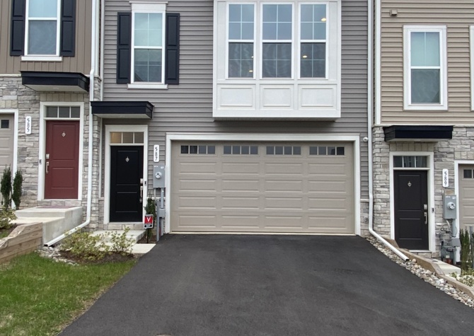 Houses Near Beautiful 4 Bedroom 3.5 Bath Level Townhouse with 2 Car Garage!