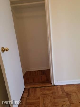 Bright 1 Bedroom Garden Style Apartment - H/HW -Laundry On-Site- Gararge Parking - White Plains