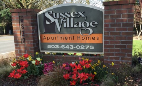 Apartments Near Pioneer Pacific College Sussex Village for Pioneer Pacific College Students in Wilsonville, OR