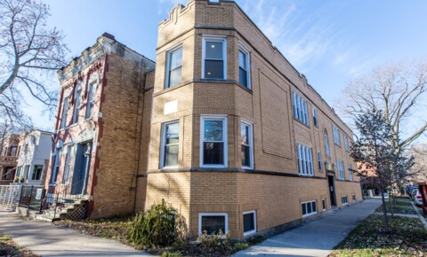 Apartments Near Garrett-Evangelical Theological Seminary Condo Quality 2Bed/1bath in Bucktown! In-Unit Laundry! Stainless Steel! Quartz Counters! for Garrett-Evangelical Theological Seminary Students in Evanston, IL