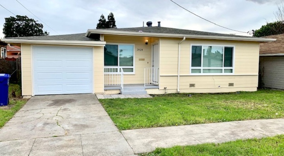 Nice 3 Bed 1 Bath House with 1-car Garage in San Pablo -- AVAILABLE NOW !!!