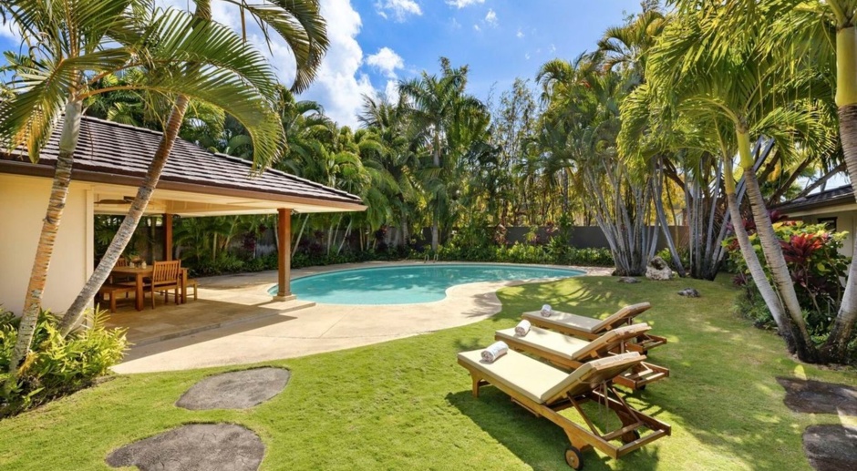 Modern Tropical Home w/Pool, Private Yard, & A/C. Kahala Breeze