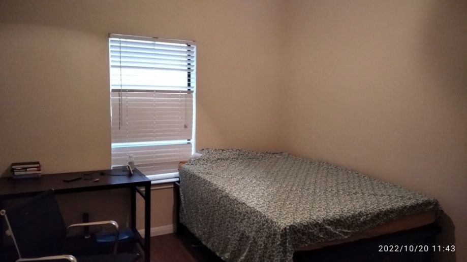 I’m offering a sublease in Texan & Vintage, one of UT Austin's premier student housing communities. 