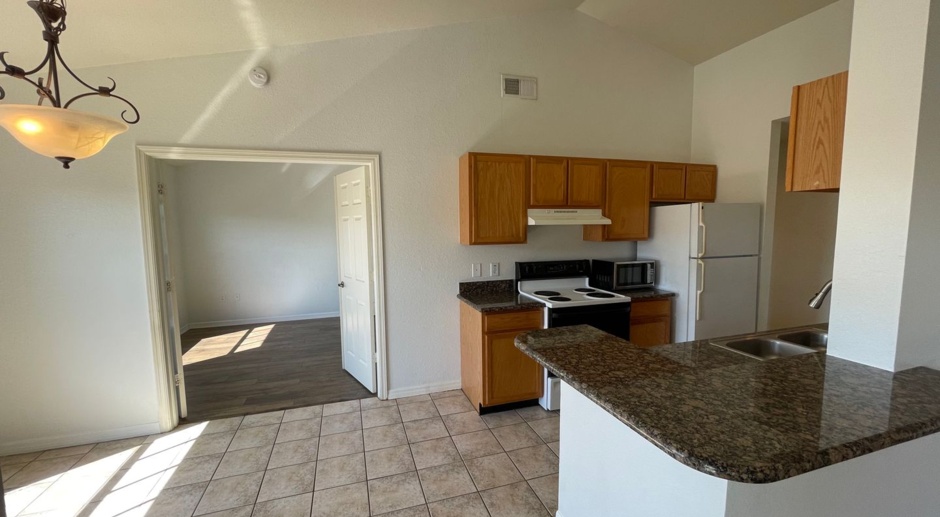 ANNUAL RENTAL - FAIRWAY PRESERVE-2 BED 1 BATH-SMALL PETS ALLOWED